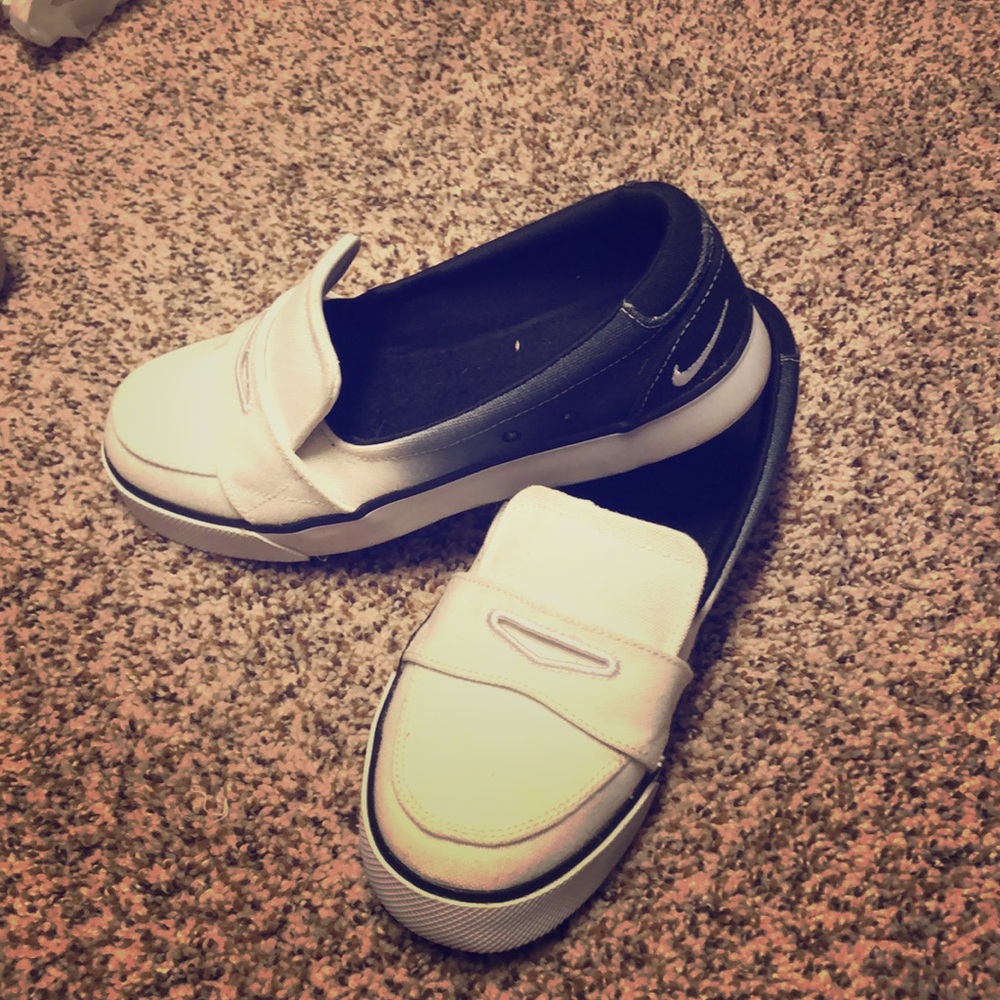 Nike loafers